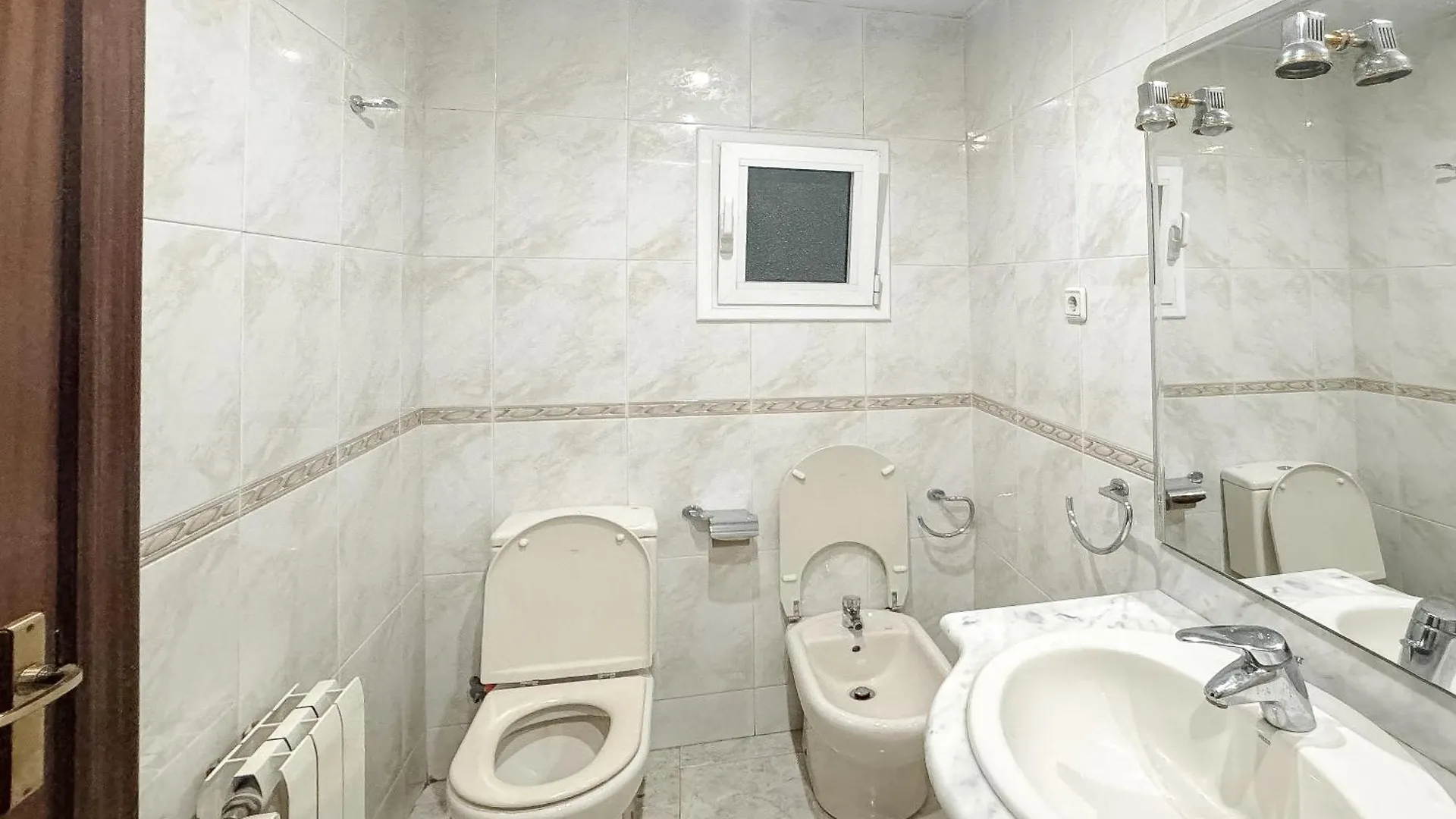 Charming Rooms In Shared Apartment Near Camp Nou Barcelona 0*,  Spain