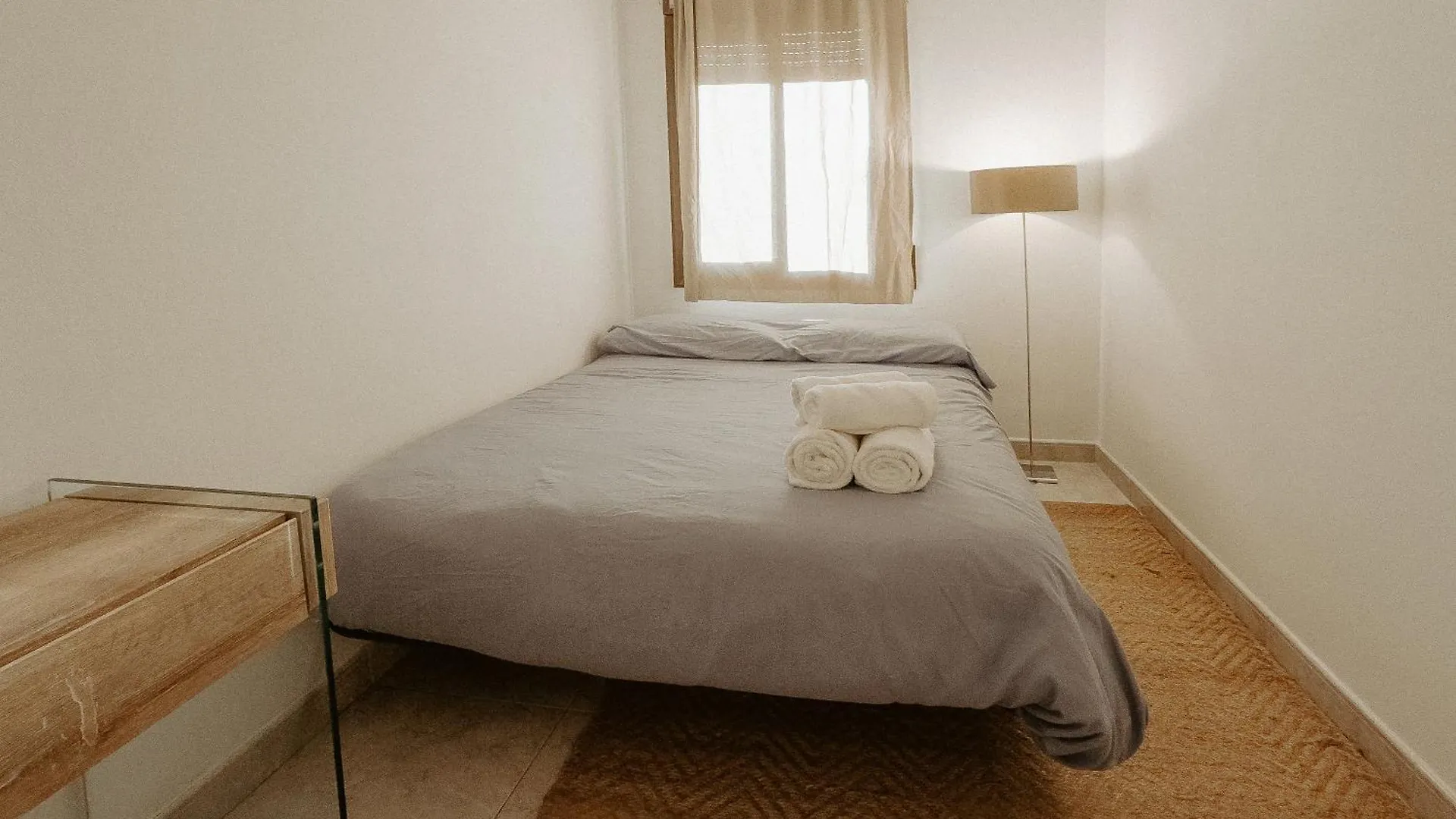 Charming Rooms In Shared Apartment Near Camp Nou Barcelona 0*,