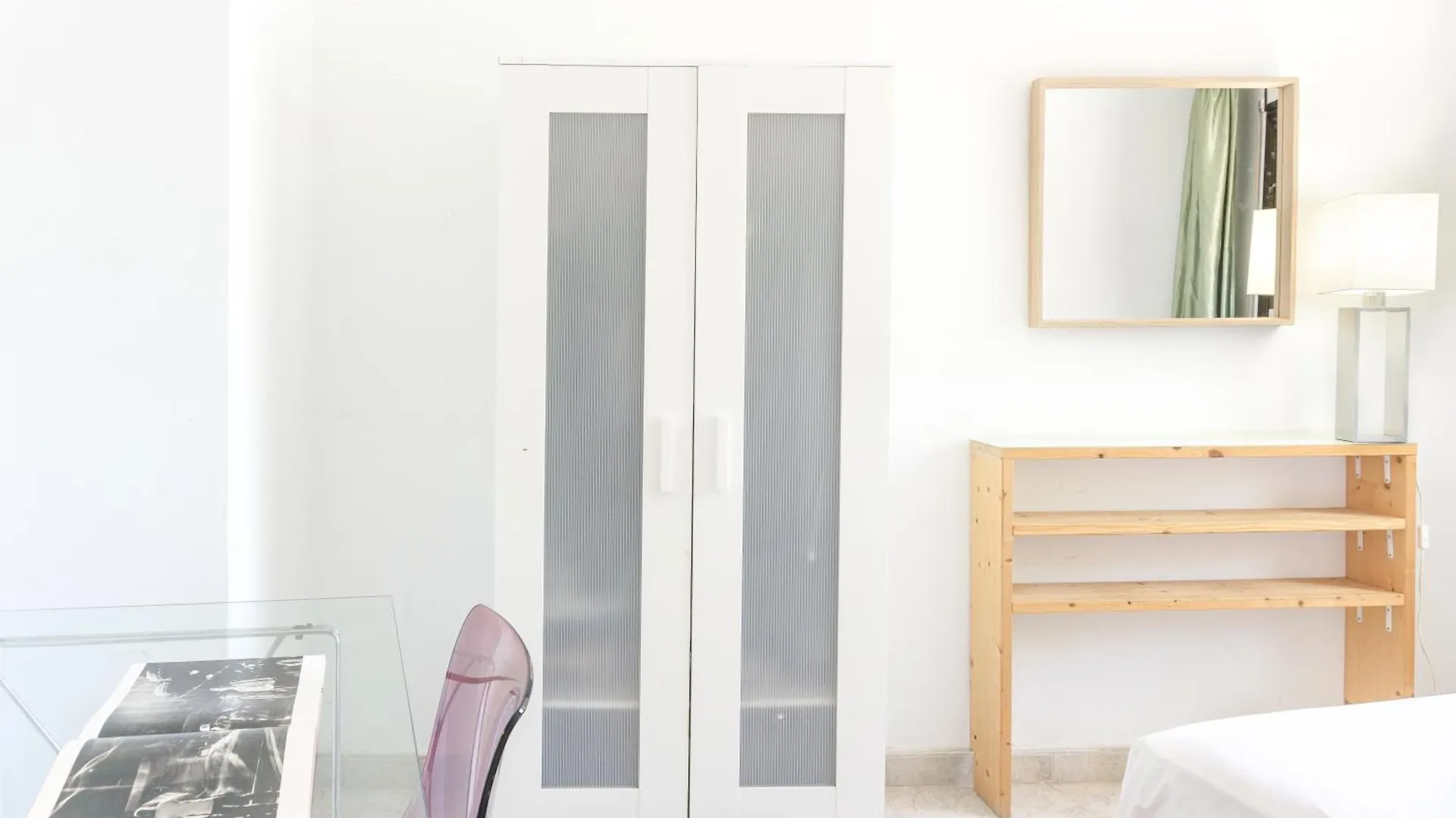 Charming Rooms In Shared Apartment Near Camp Nou Barcelona